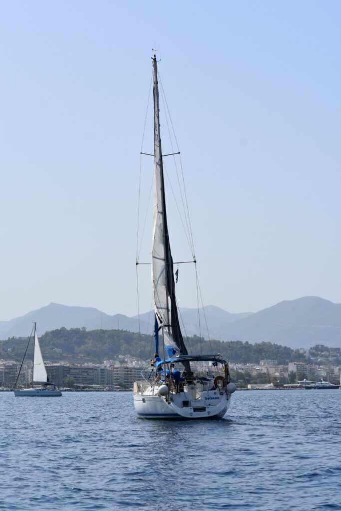 Σκάφος σε ιστιοδρομία της 31ης Διεθνούς Ιστιοπλοϊκής Εβδομάδας Ιονίου, 2021
