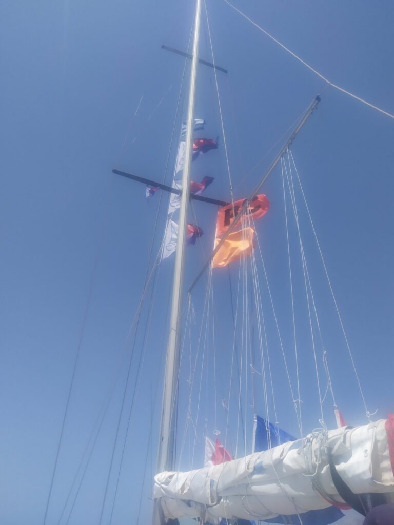 Σκάφος σε ιστιοδρομία της 31ης Διεθνούς Ιστιοπλοϊκής Εβδομάδας Ιονίου, 2021