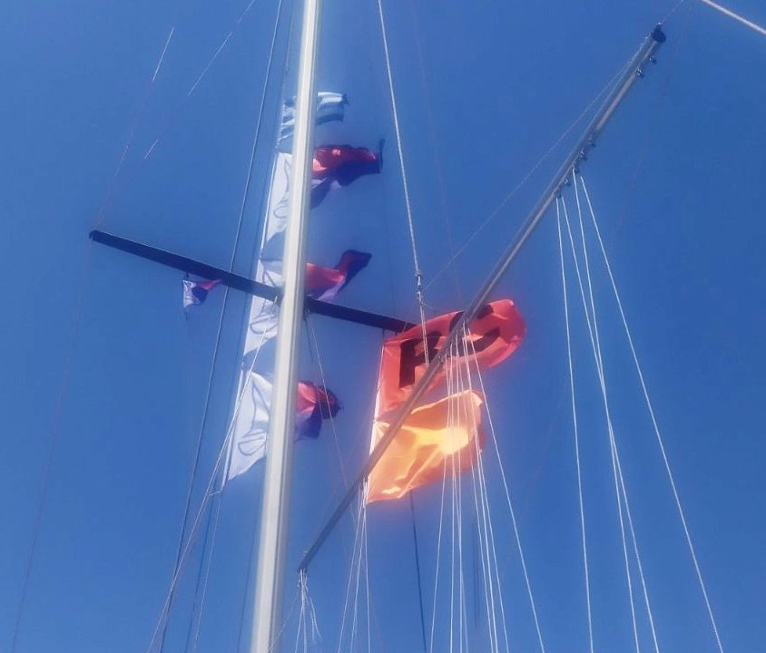 Σκάφος σε ιστιοδρομία της 31ης Διεθνούς Ιστιοπλοϊκής Εβδομάδας Ιονίου, 2021